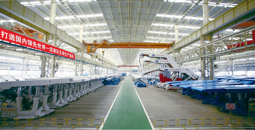 液壓支架總裝現場